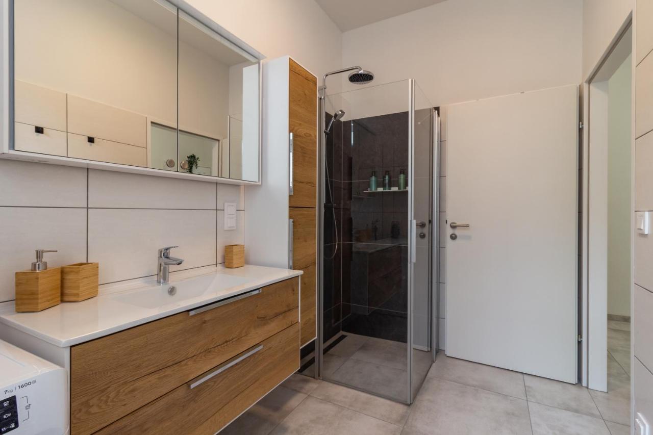 Cozy, Generous City Apartment - 10 Min To City-Centre - Contactless 24H Check-In ウィーン エクステリア 写真