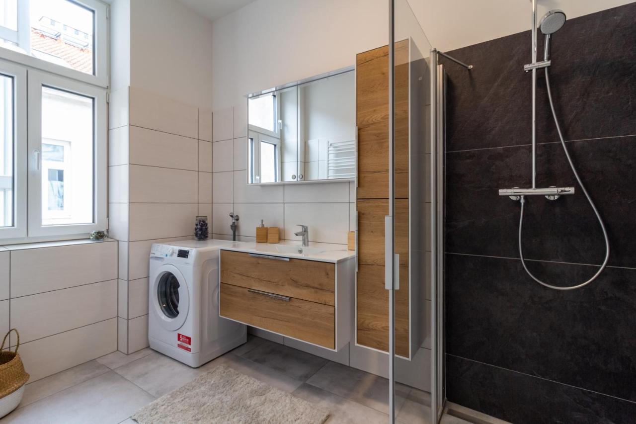 Cozy, Generous City Apartment - 10 Min To City-Centre - Contactless 24H Check-In ウィーン エクステリア 写真