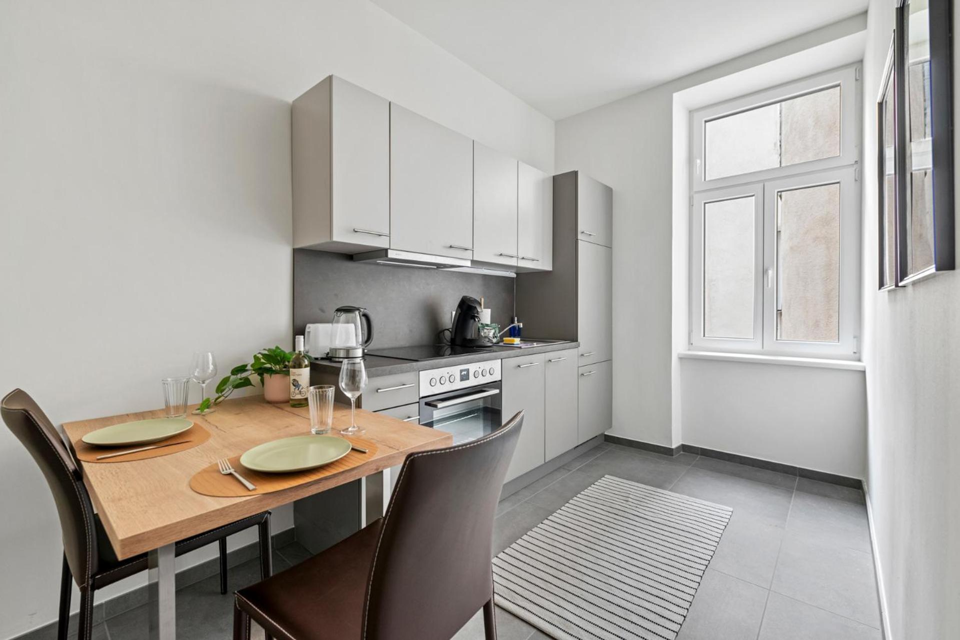 Cozy, Generous City Apartment - 10 Min To City-Centre - Contactless 24H Check-In ウィーン エクステリア 写真